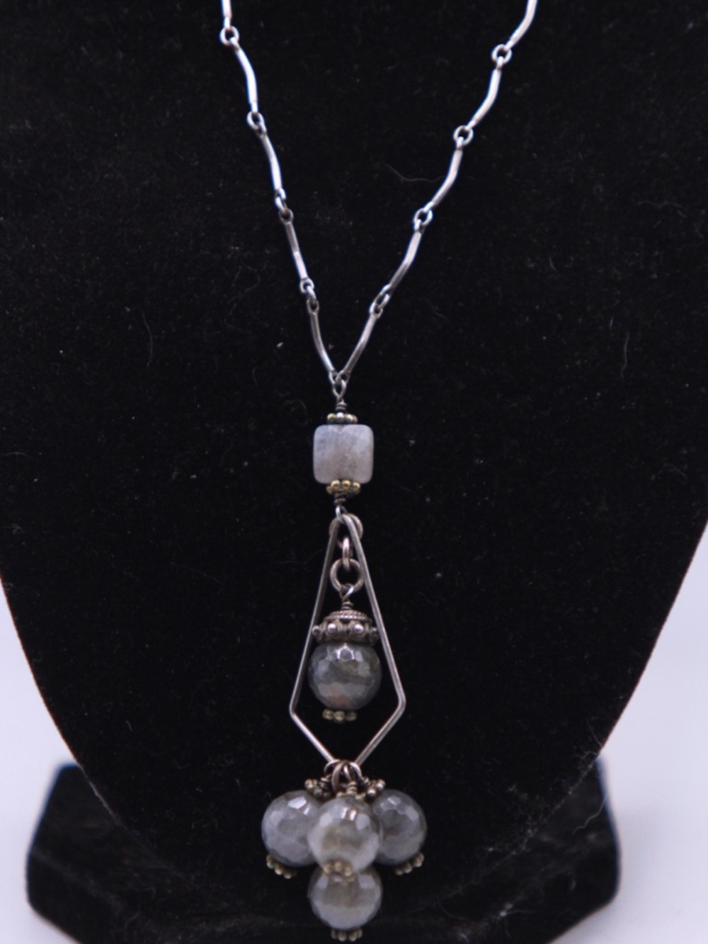 Vintage signed Sterling Silver 925 Bead Pendant Necklace with Gray Gemstone Drop